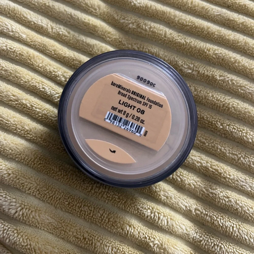 Bareminerals powder foundation LIGHT 08 NWT